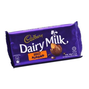 شکلات شیری Cadbury با مغز بادام
